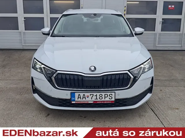 Skoda Octavia 2025 photo 3