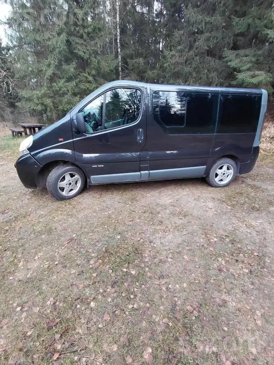 Renault Trafic 2004 photo 3