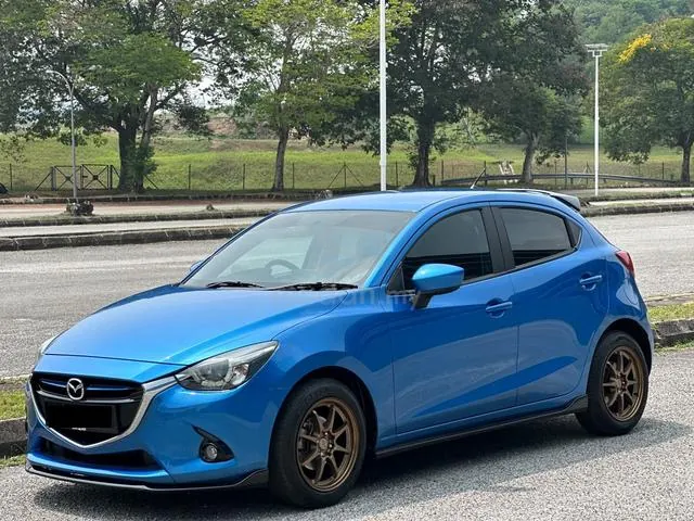 Mazda 2