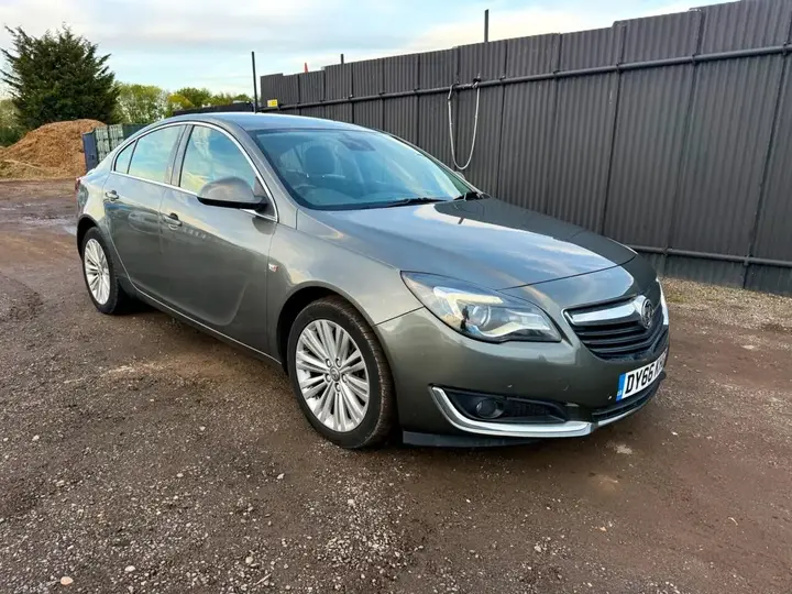 Vauxhall Insignia 2016 photo 3