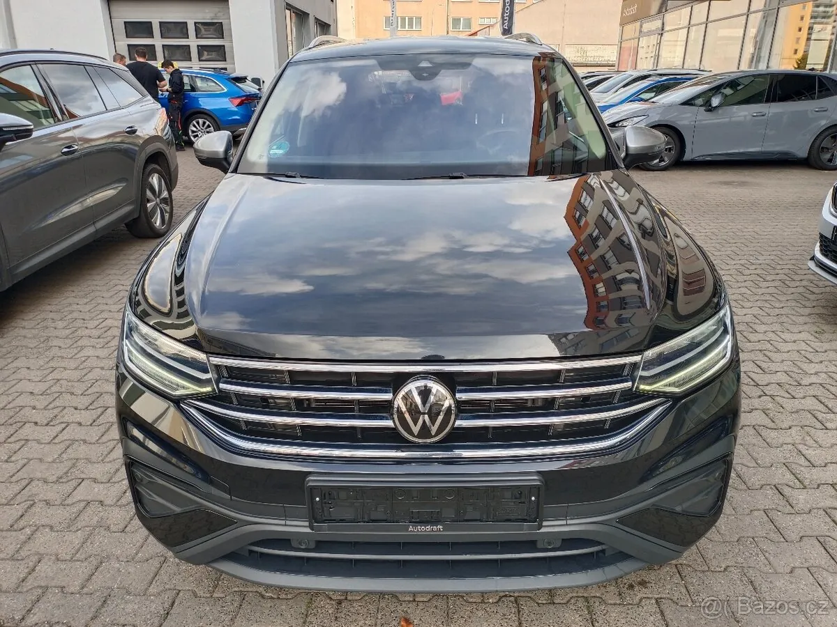 Volkswagen Tiguan Allspace 2022 photo 2