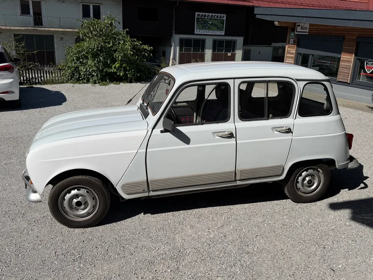 Renault R4 1983 photo 2