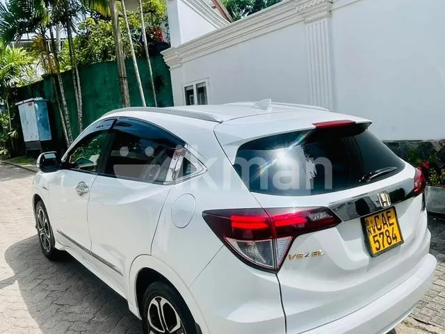 Honda Vezel 2015 photo 4