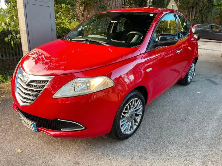 Lancia Ypsilon 2013 photo 3