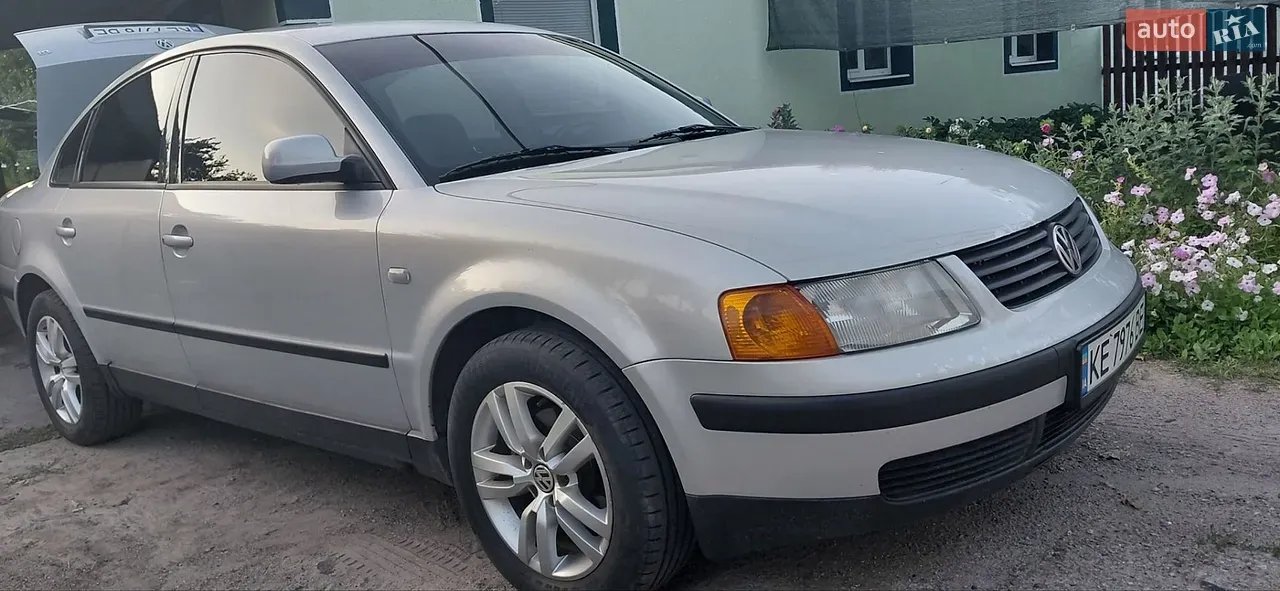 Volkswagen Passat 1997 photo 2