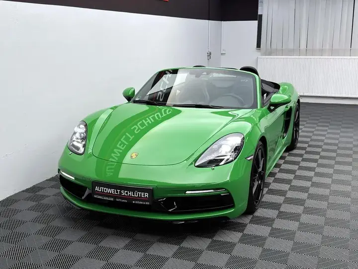 Porsche 718 Boxster