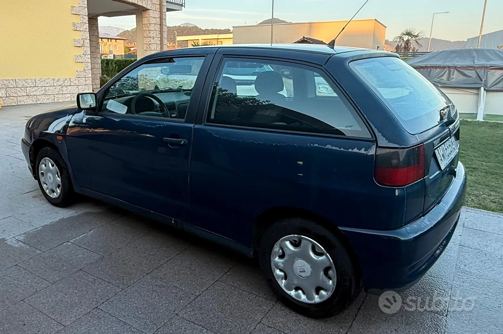 Seat Ibiza 1998 photo 2