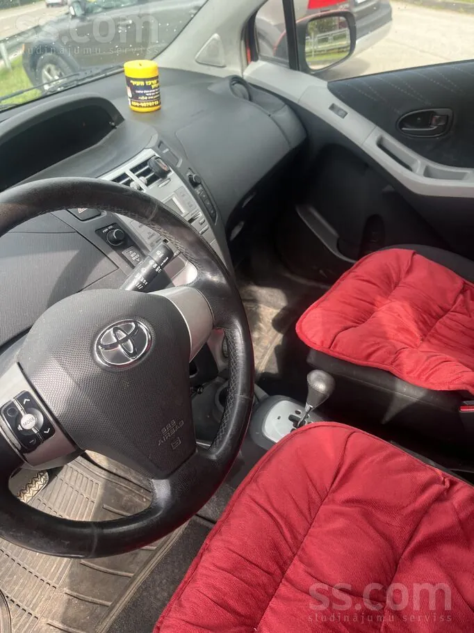 Toyota Yaris 2007 photo 3