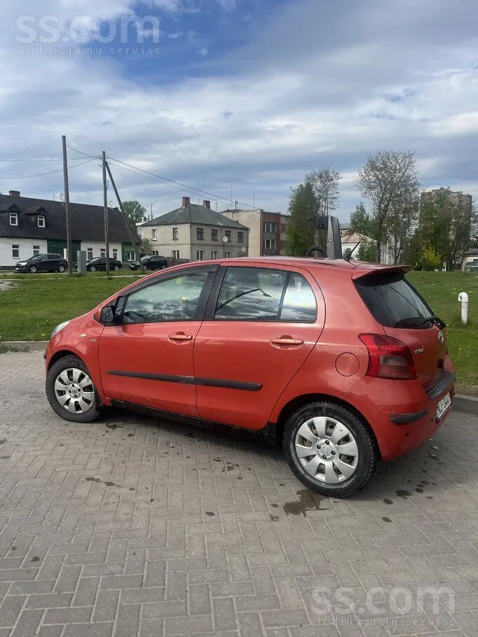 Toyota Yaris 2007 photo 2