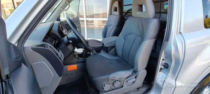 Mitsubishi Pajero 2002 photo 4
