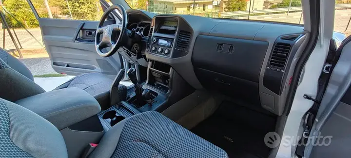 Mitsubishi Pajero 2002 photo 5