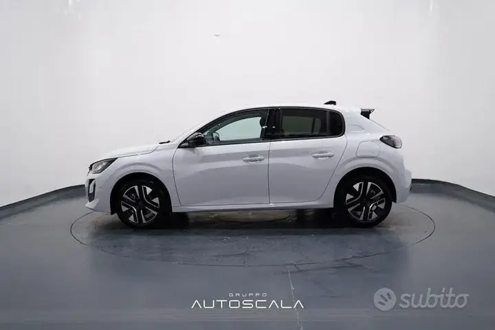 Peugeot 208 2025 photo 2