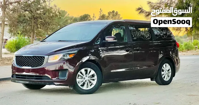 Kia Sedona 2017 photo 3