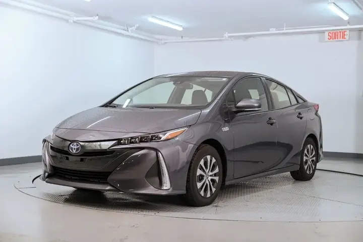 Toyota Prius Prime 2021 photo 5