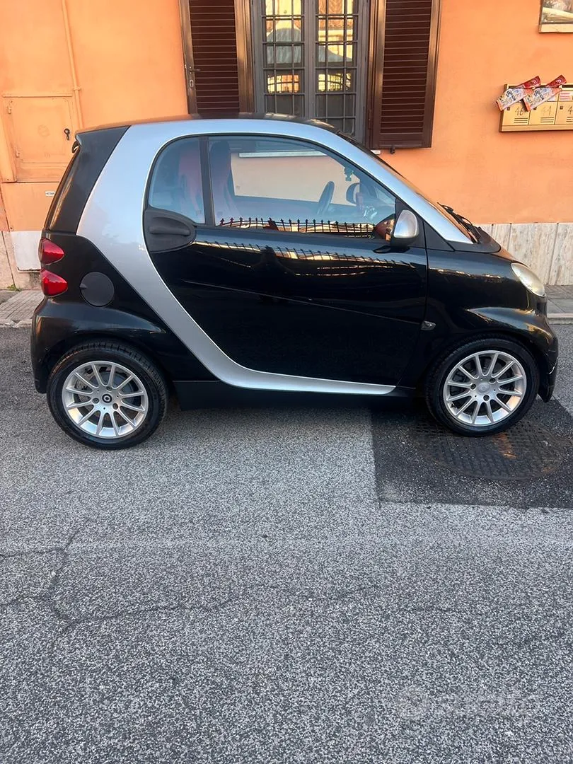 Smart Fortwo 2010 photo 3