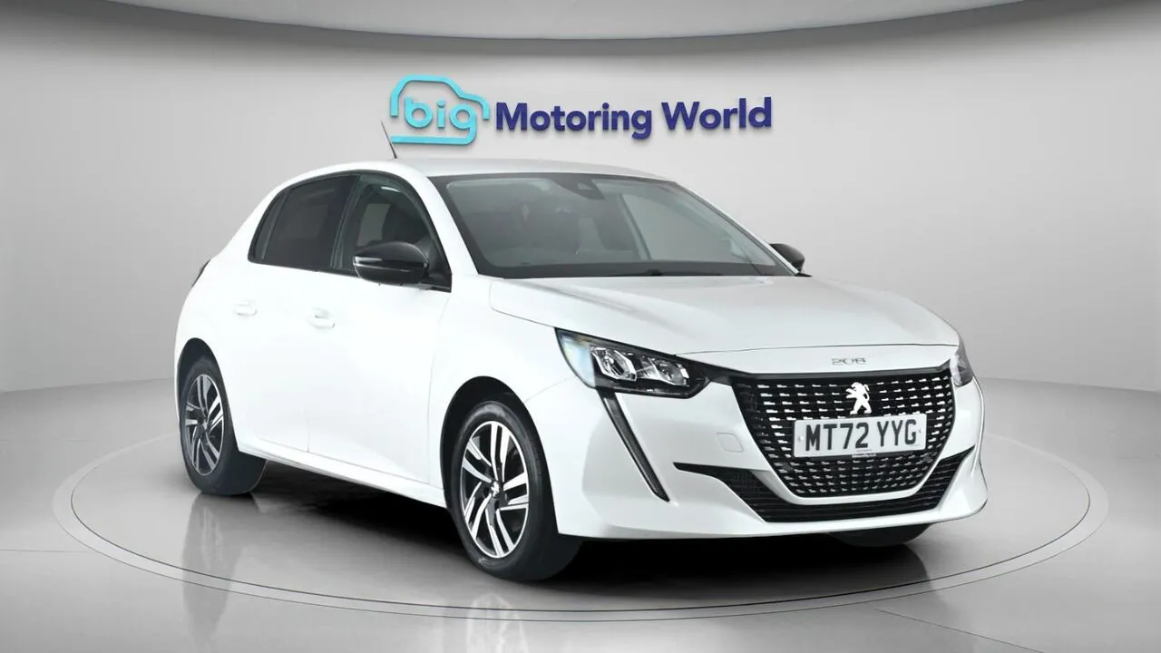 Peugeot 208 2022 photo 2