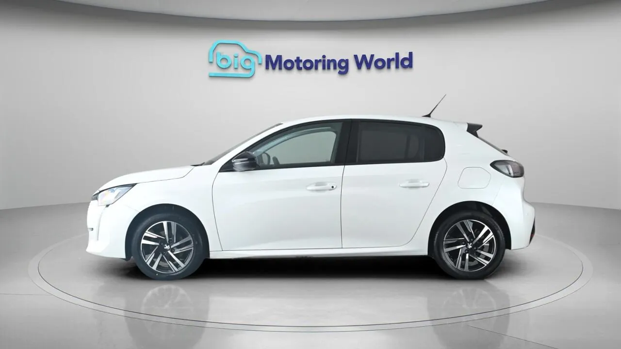 Peugeot 208 2022 photo 5