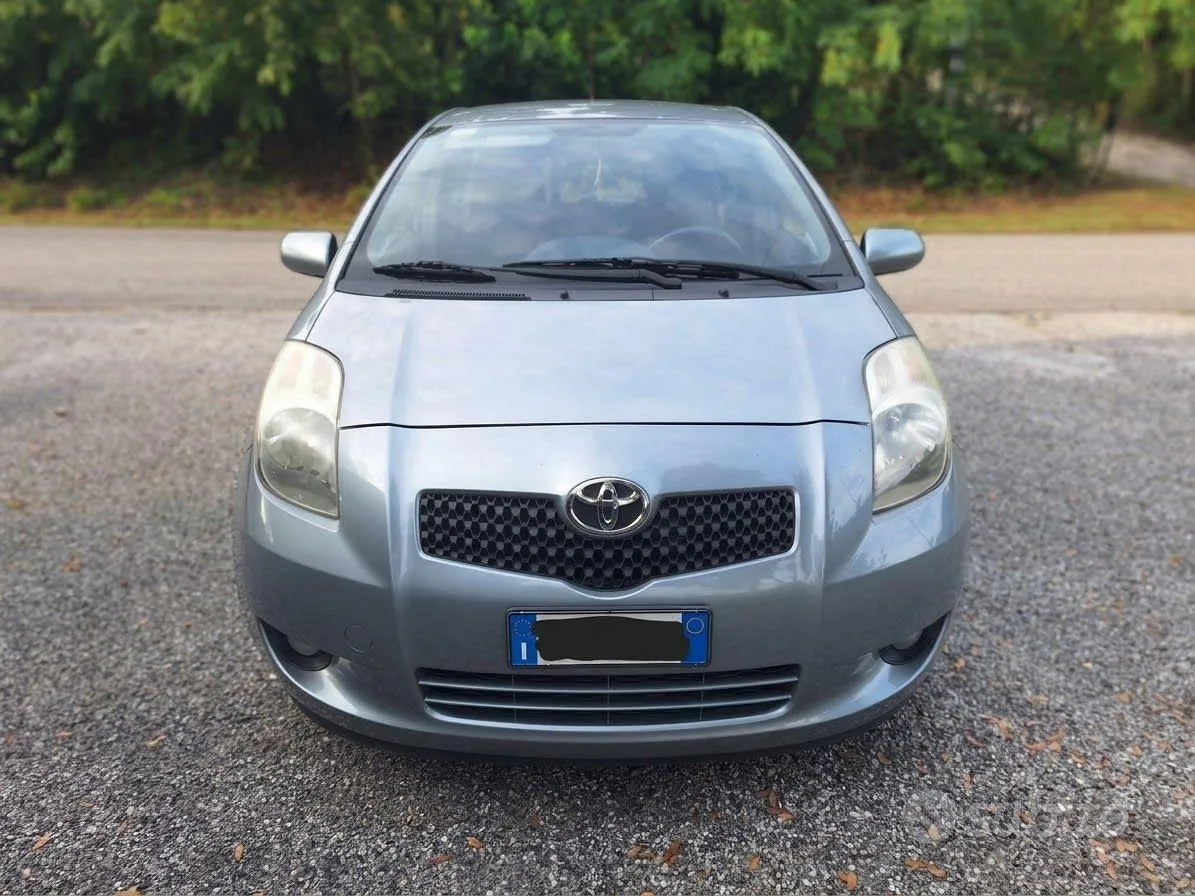 Toyota Yaris 2006 photo 4