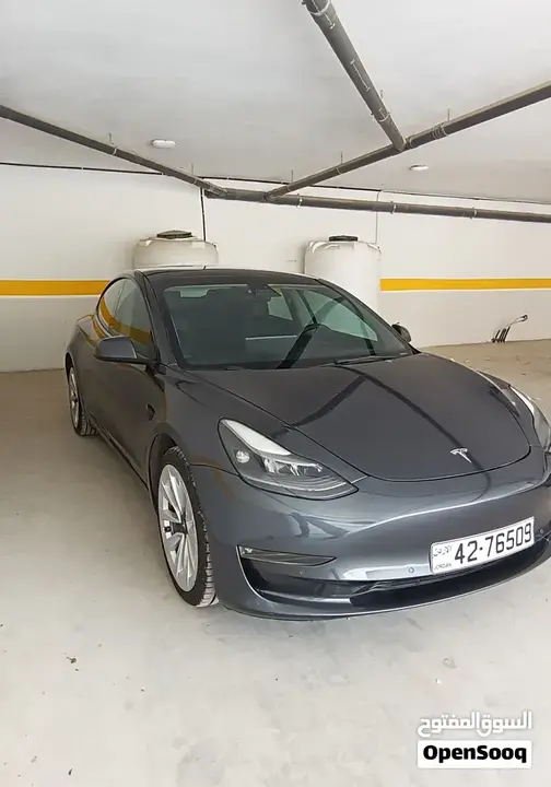 Tesla Model 3 2022 photo 2