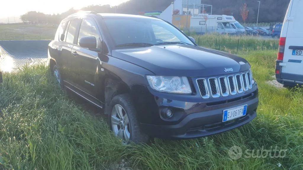 Jeep Compass 2011 photo 3