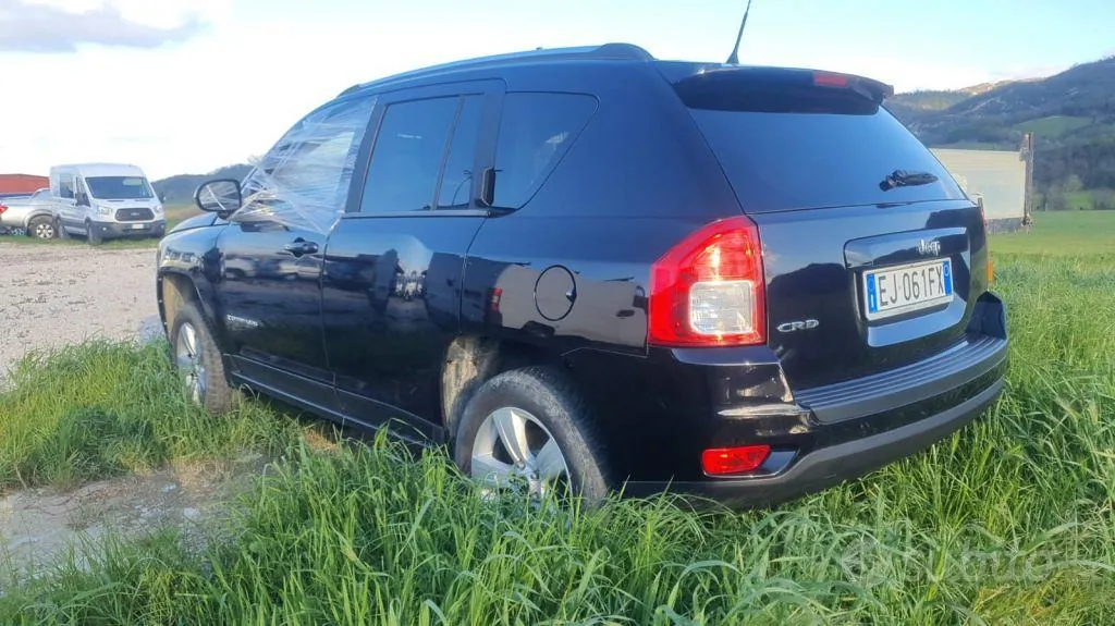 Jeep Compass 2011 photo 4