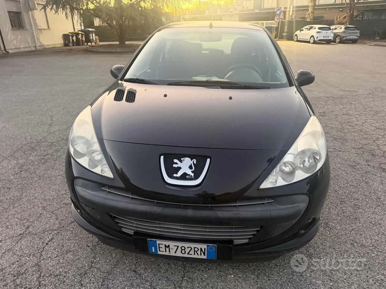 Peugeot 206 2012 photo 3
