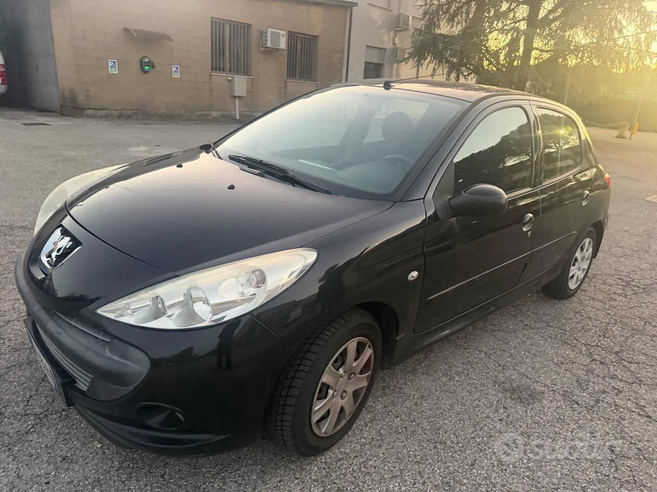 Peugeot 206 2012 photo 4