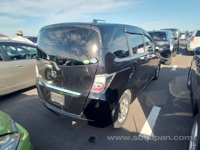 Honda Freed G 2012 photo 4