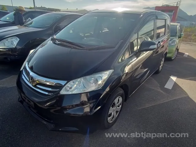 Honda Freed G 2012 photo 2