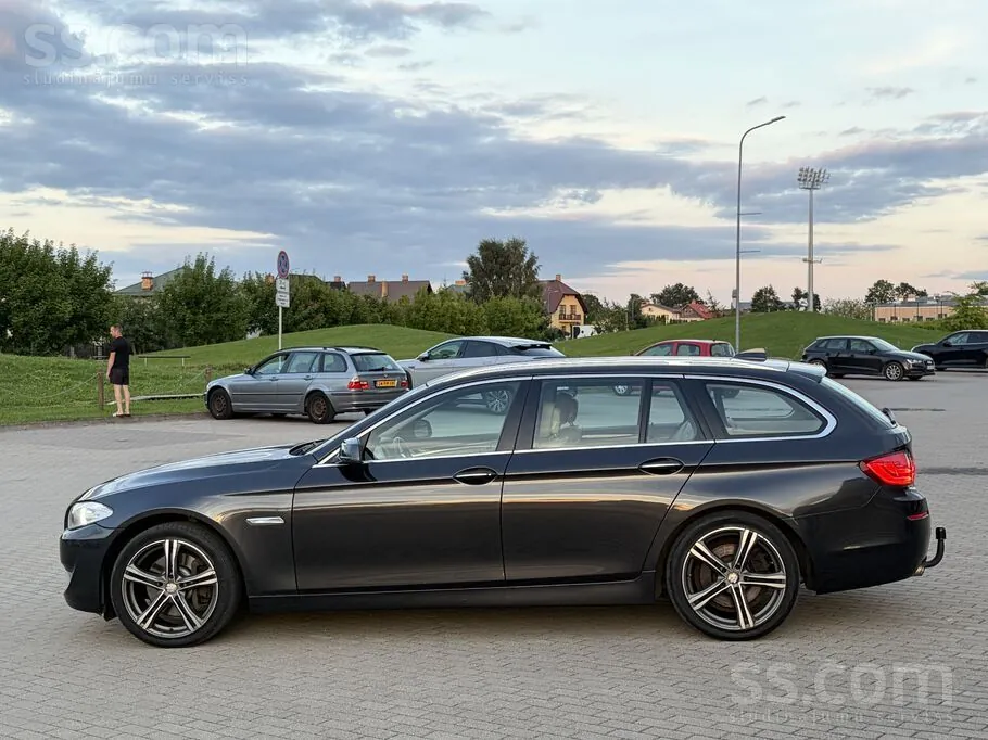 BMW 525 2011 photo 4