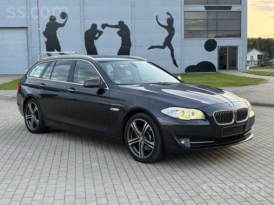BMW 525 2011 photo 3