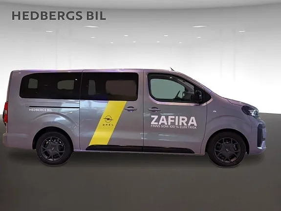 Opel Zafira 2027 photo 2