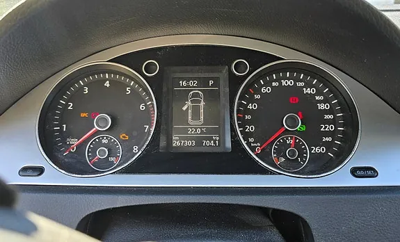 Volkswagen Passat 2010 photo 5