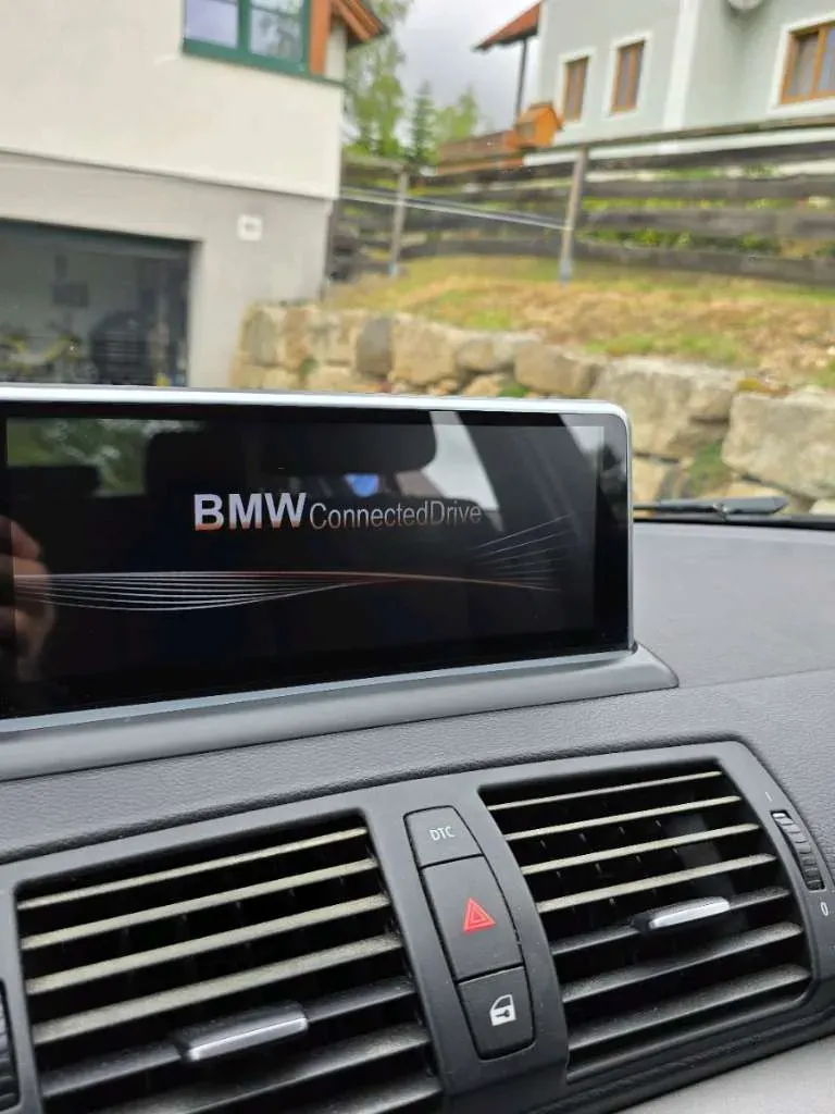 BMW 1 Series 2008 photo 2
