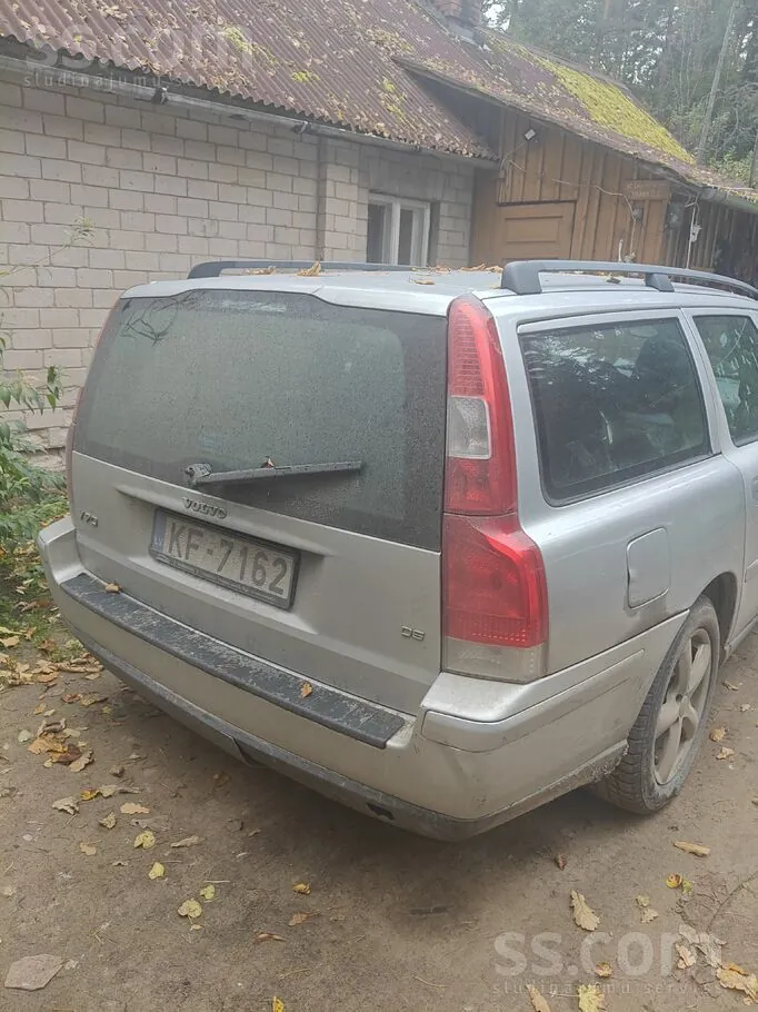 Volvo V70 2004 photo 3