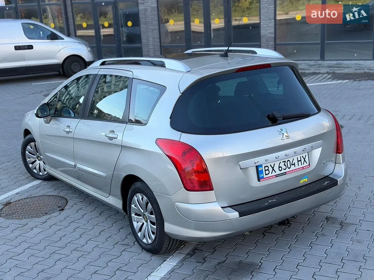 Peugeot 308 2008 photo 3