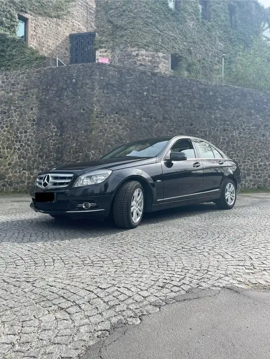 Mercedes-Benz C180