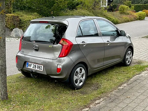Kia Picanto 2012 photo 4