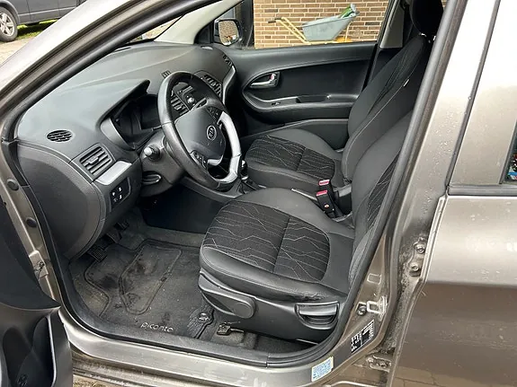 Kia Picanto 2012 photo 5