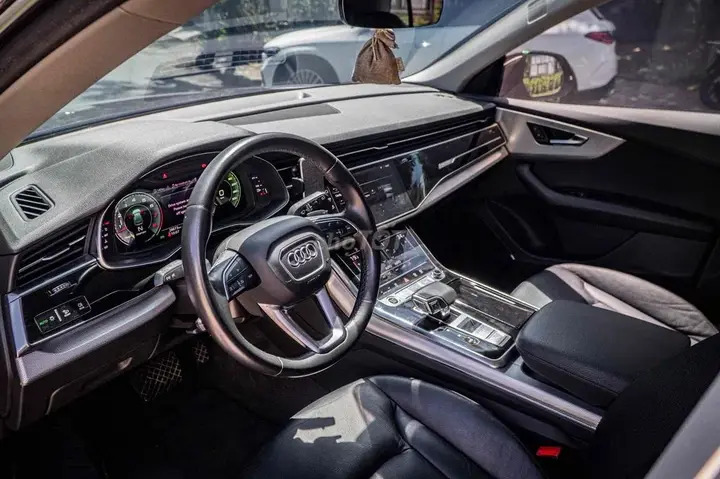 Audi Q8 2021 photo 5