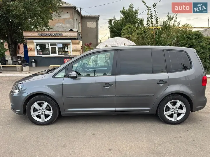 Volkswagen Touran 2014 photo 5