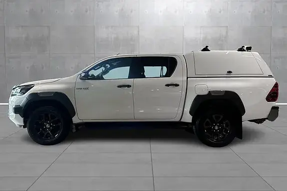 Toyota Hilux 2022 photo 2