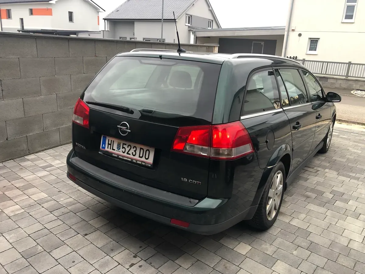 Opel Vectra 2005 photo 3
