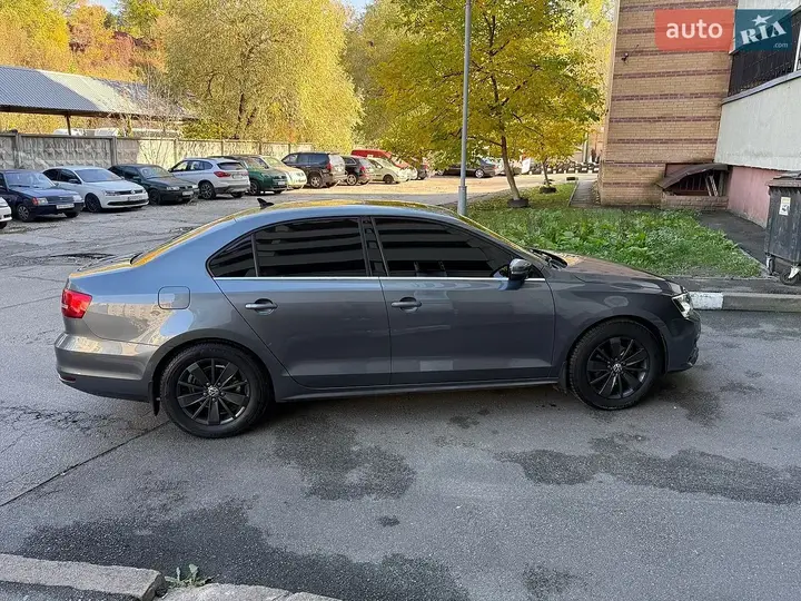 Volkswagen Jetta 2014 photo 3