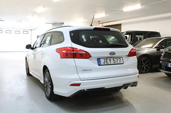 Ford Focus 2017 photo 3