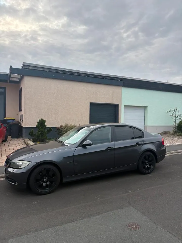 BMW E90