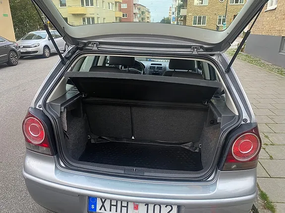 Volkswagen Polo 2009 photo 4