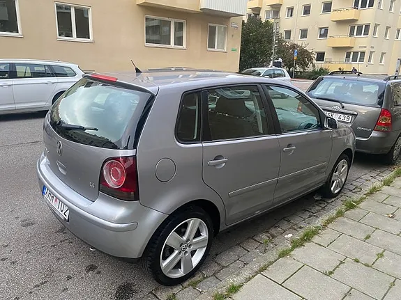 Volkswagen Polo 2009 photo 2