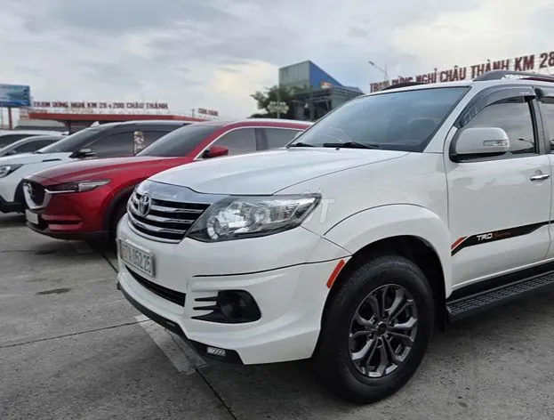 Toyota Fortuner 2016 photo 3