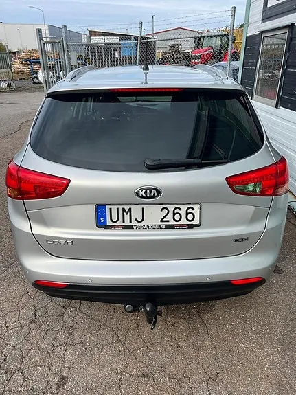 Kia Ceed 2013 photo 4
